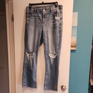 American Eagle Outfitters Women's Distressed Blue Curvy Straight Jeans